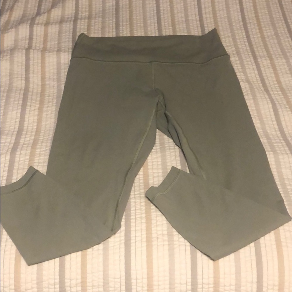 Lululemon WunderUnder Crop